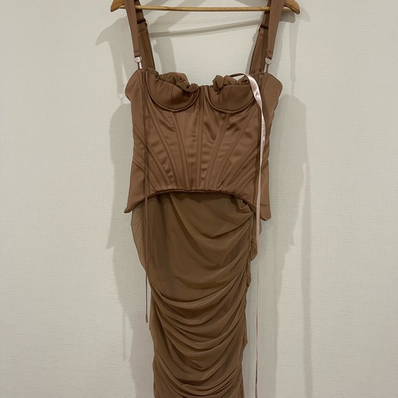 House of CB London Dress! New with tags - Picture 6 of 9